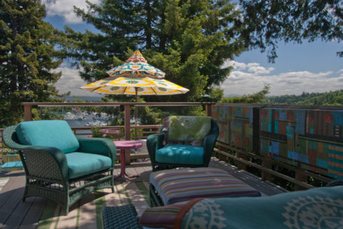 Custom Outdoor Blankets & Cushions