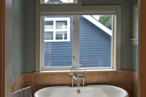 Tubroom Marble Tile Wainscoting